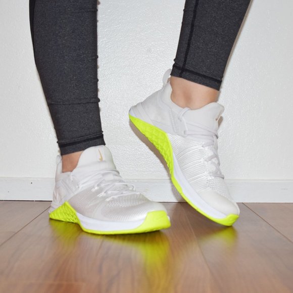 Nike Metcon 4 Flyknit - Picture 5 of 7
